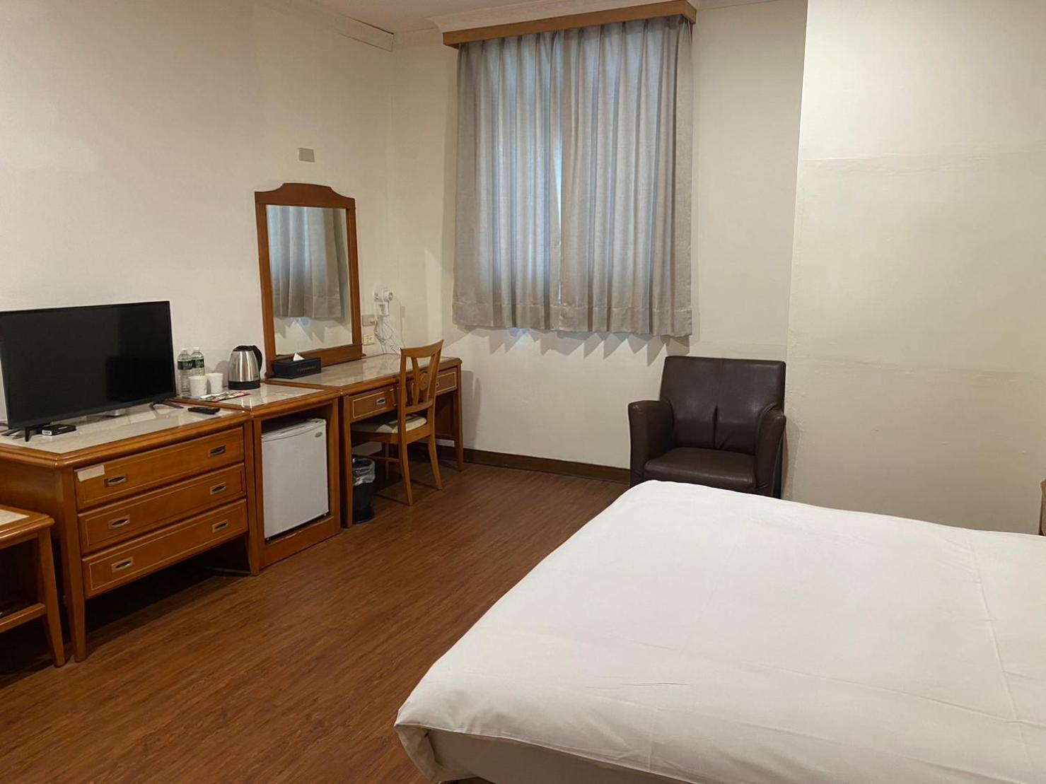 Yuai Fu Hao Hotel Taizhong Zewnętrze zdjęcie