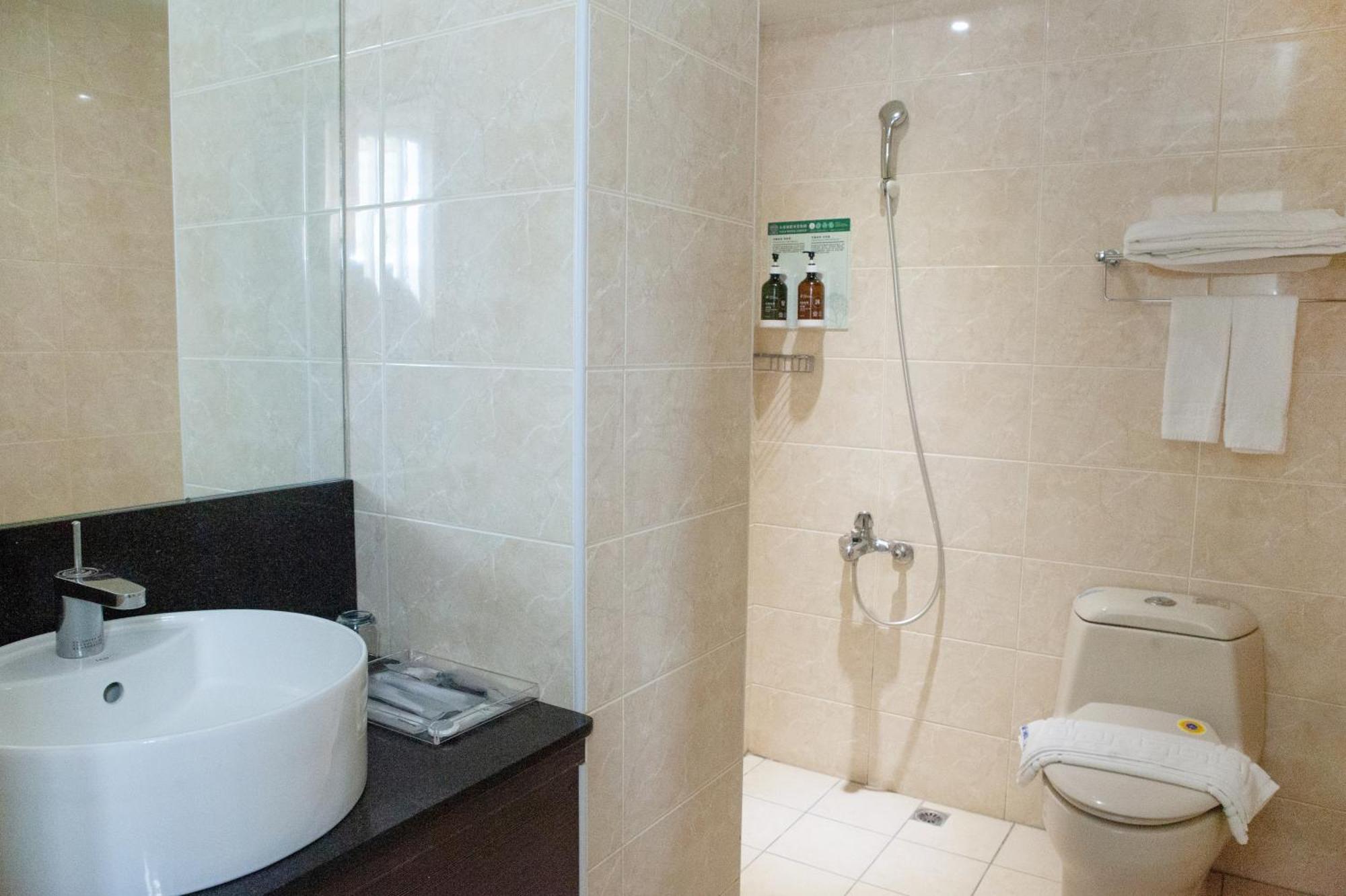 Yuai Fu Hao Hotel Taizhong Zewnętrze zdjęcie