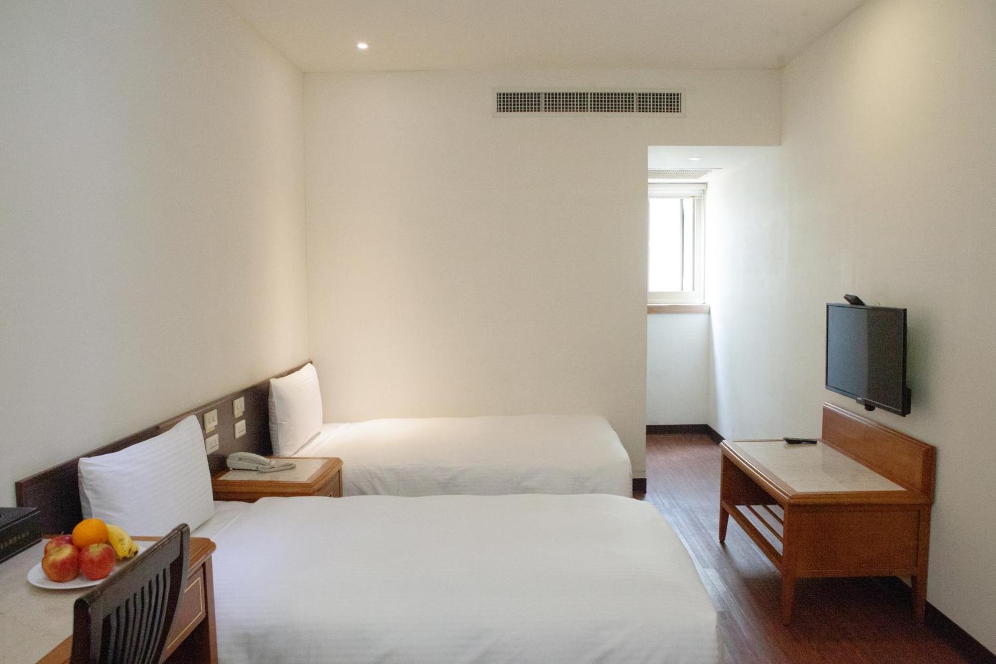 Yuai Fu Hao Hotel Taizhong Zewnętrze zdjęcie
