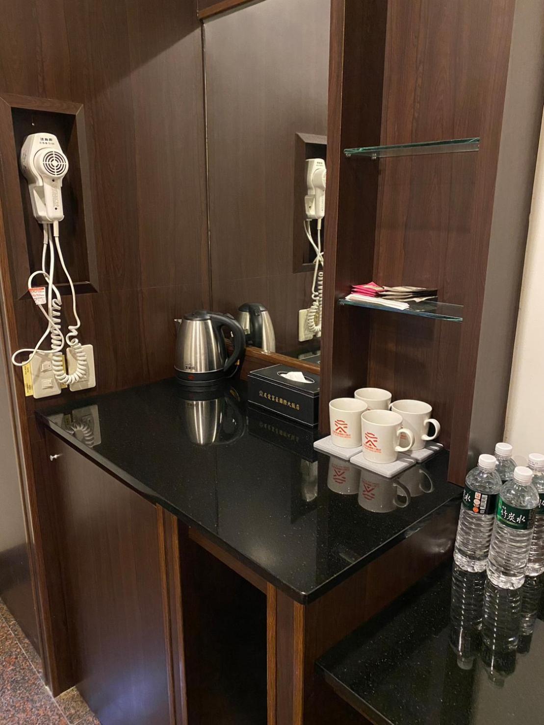 Yuai Fu Hao Hotel Taizhong Zewnętrze zdjęcie