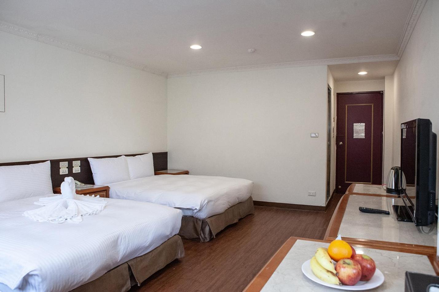 Yuai Fu Hao Hotel Taizhong Zewnętrze zdjęcie