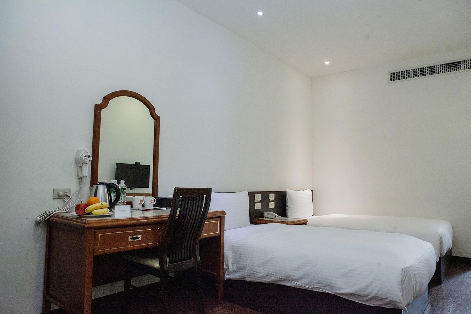 Yuai Fu Hao Hotel Taizhong Zewnętrze zdjęcie