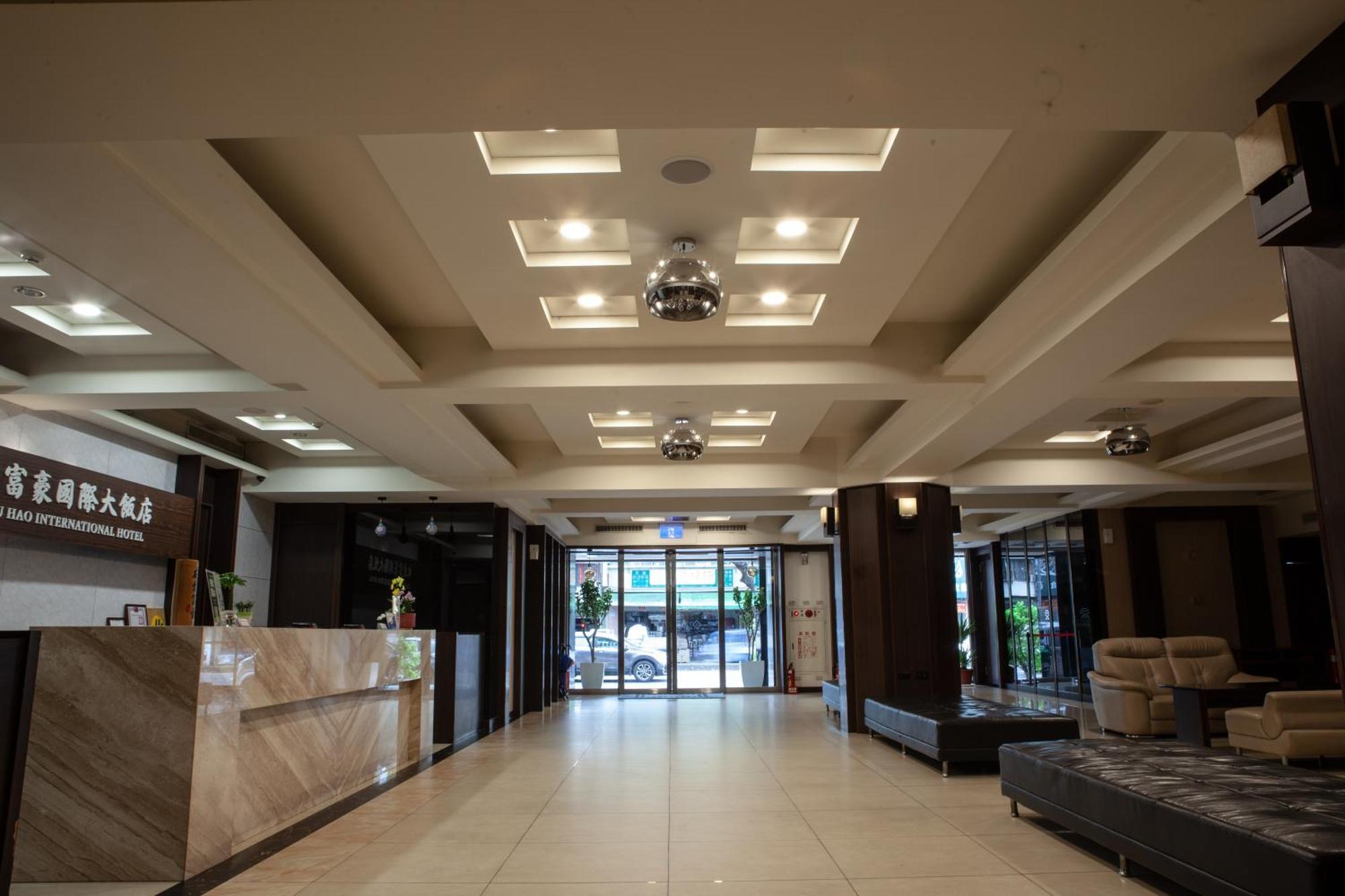 Yuai Fu Hao Hotel Taizhong Zewnętrze zdjęcie
