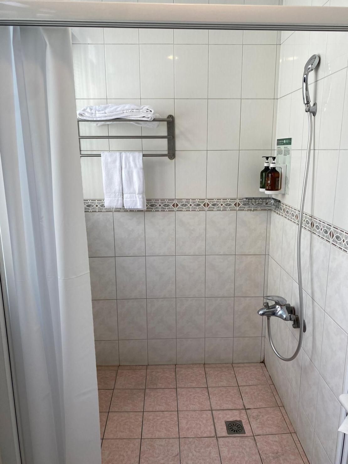 Yuai Fu Hao Hotel Taizhong Zewnętrze zdjęcie