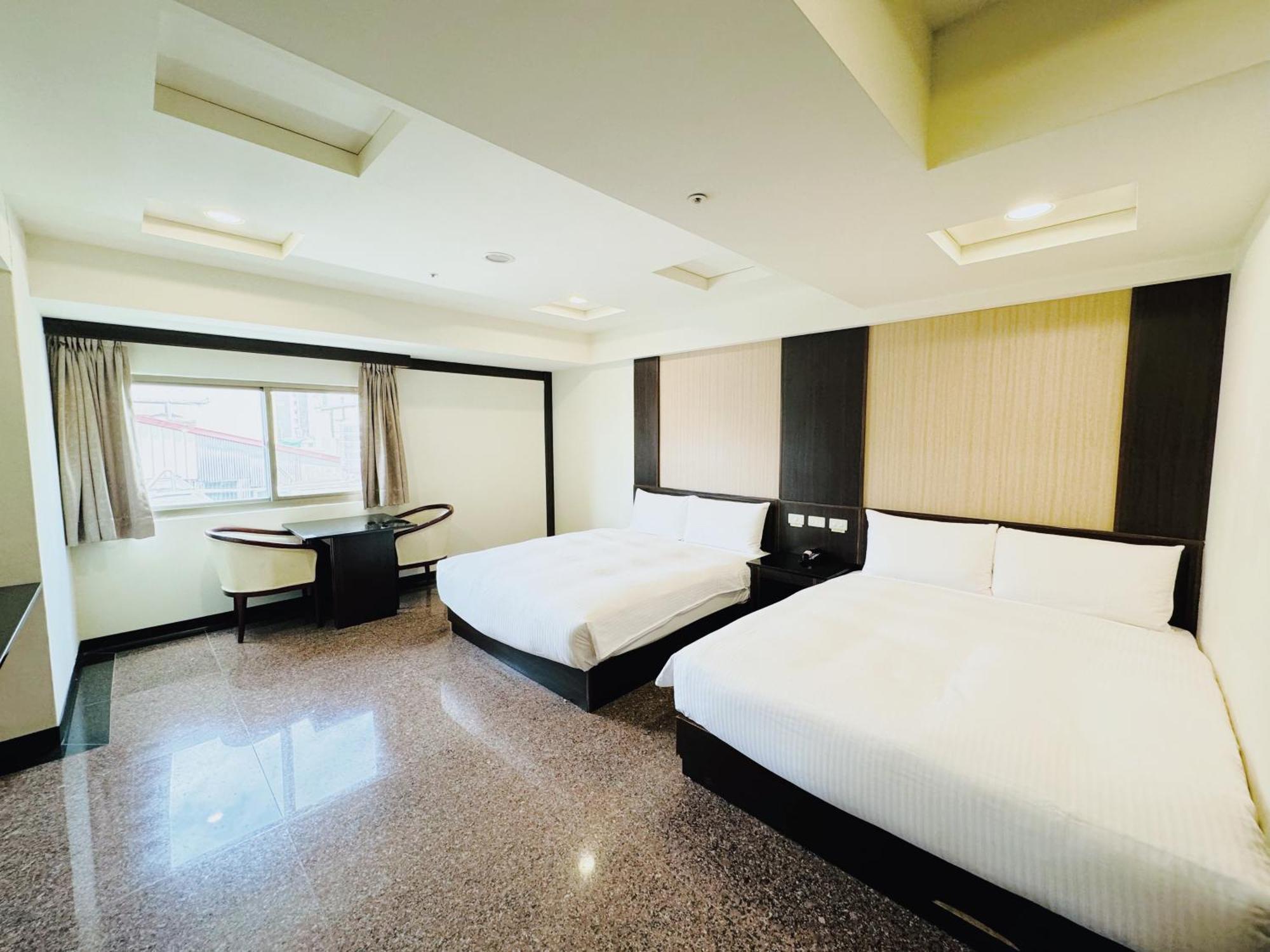 Yuai Fu Hao Hotel Taizhong Zewnętrze zdjęcie