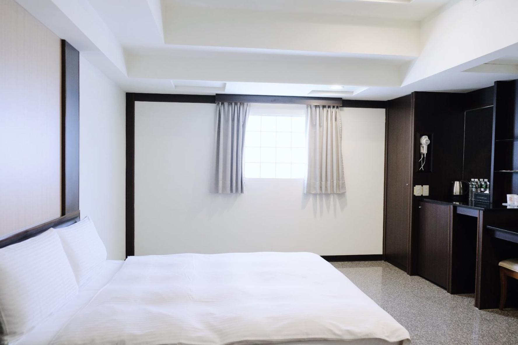 Yuai Fu Hao Hotel Taizhong Zewnętrze zdjęcie