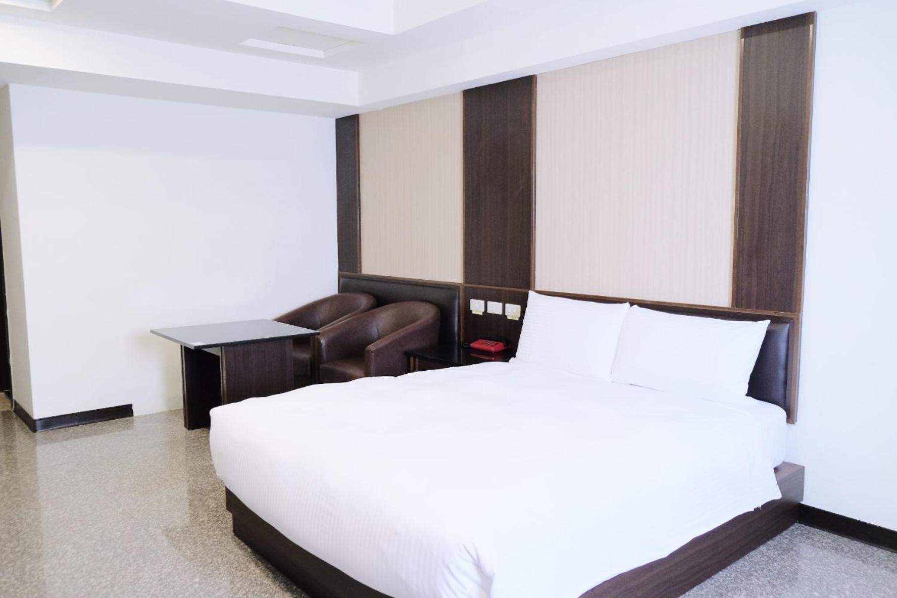 Yuai Fu Hao Hotel Taizhong Zewnętrze zdjęcie